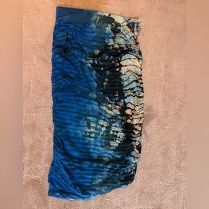 Hard Tail skirt fitted with side ruching  size small excellent condition